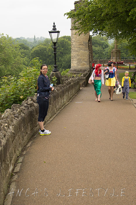 06 Knaresborough  bed race