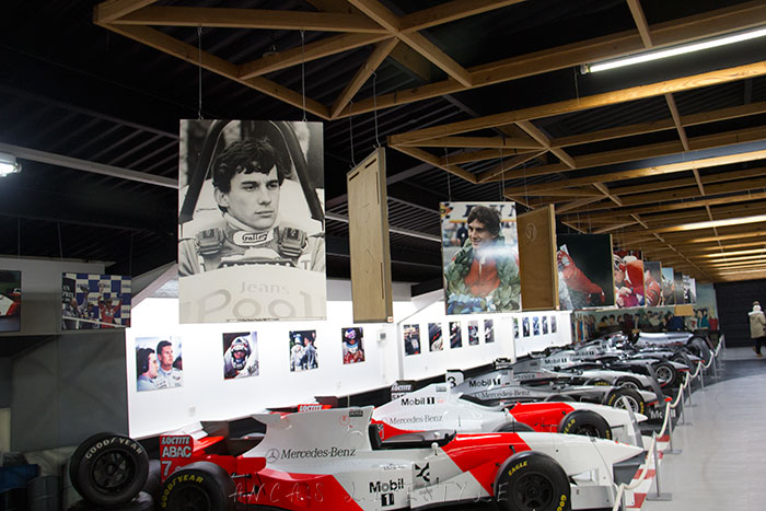 17 McLaren F1 cars at Donington