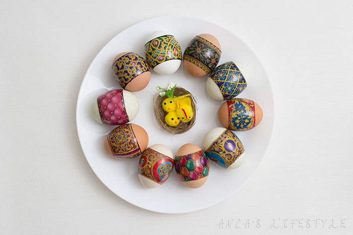 01-Dyed-eggs-Easter