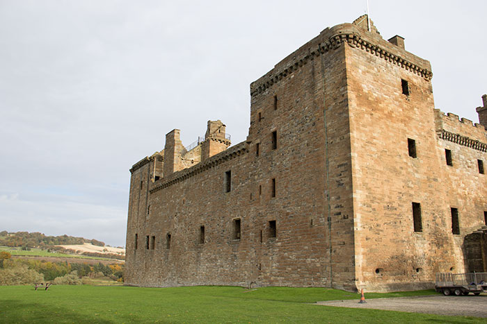 01-linlithgow-palace