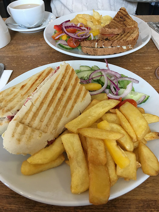 Vegetarian lunch at Peak View Tearooms