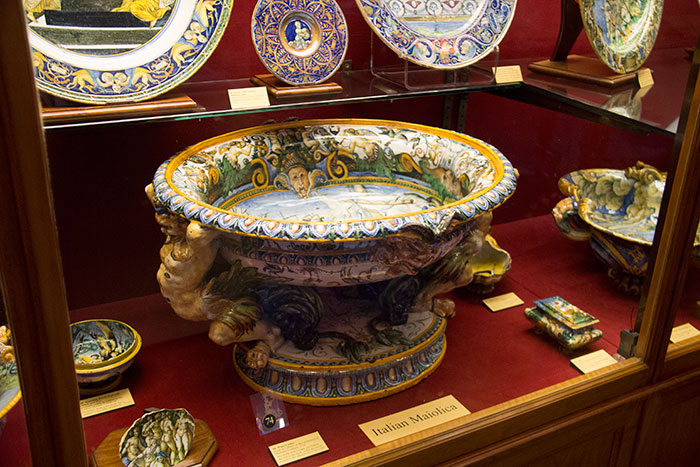 Italian Maiolica ceramics