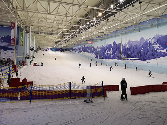 Chill Factore - Snowboarding and skying