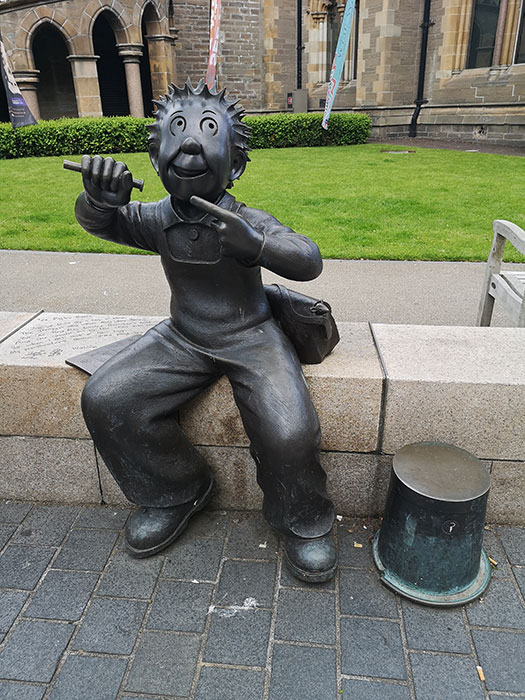  Statue in Dundee