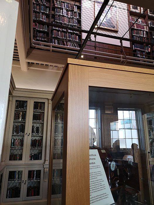 Library at the Liverpool Medical Institution