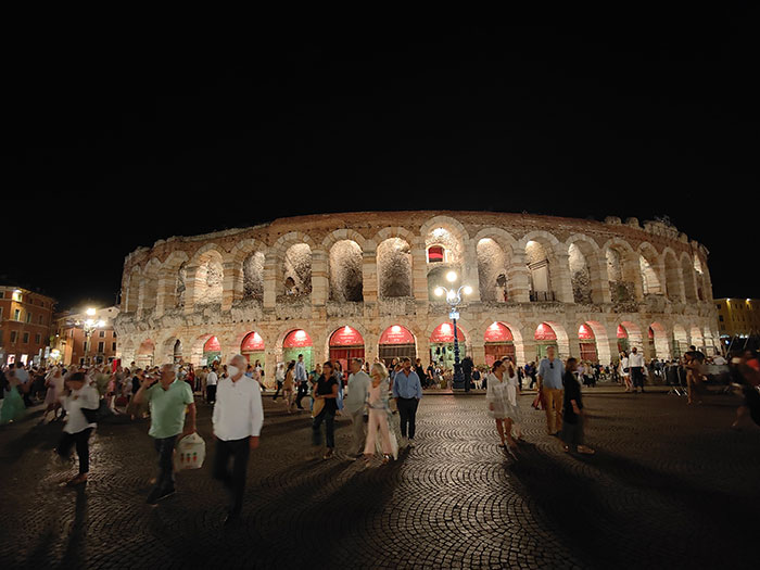 Arena Verona at night