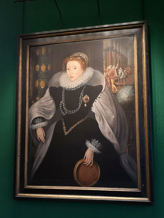  Sieve portrait Elizabeth I