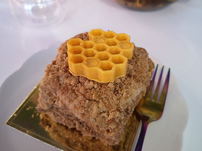 Honey cake detail