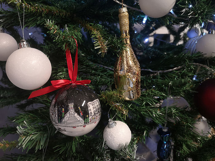 baubles 